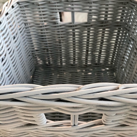 Large Square White Handle Basket - Picture 3 of 5